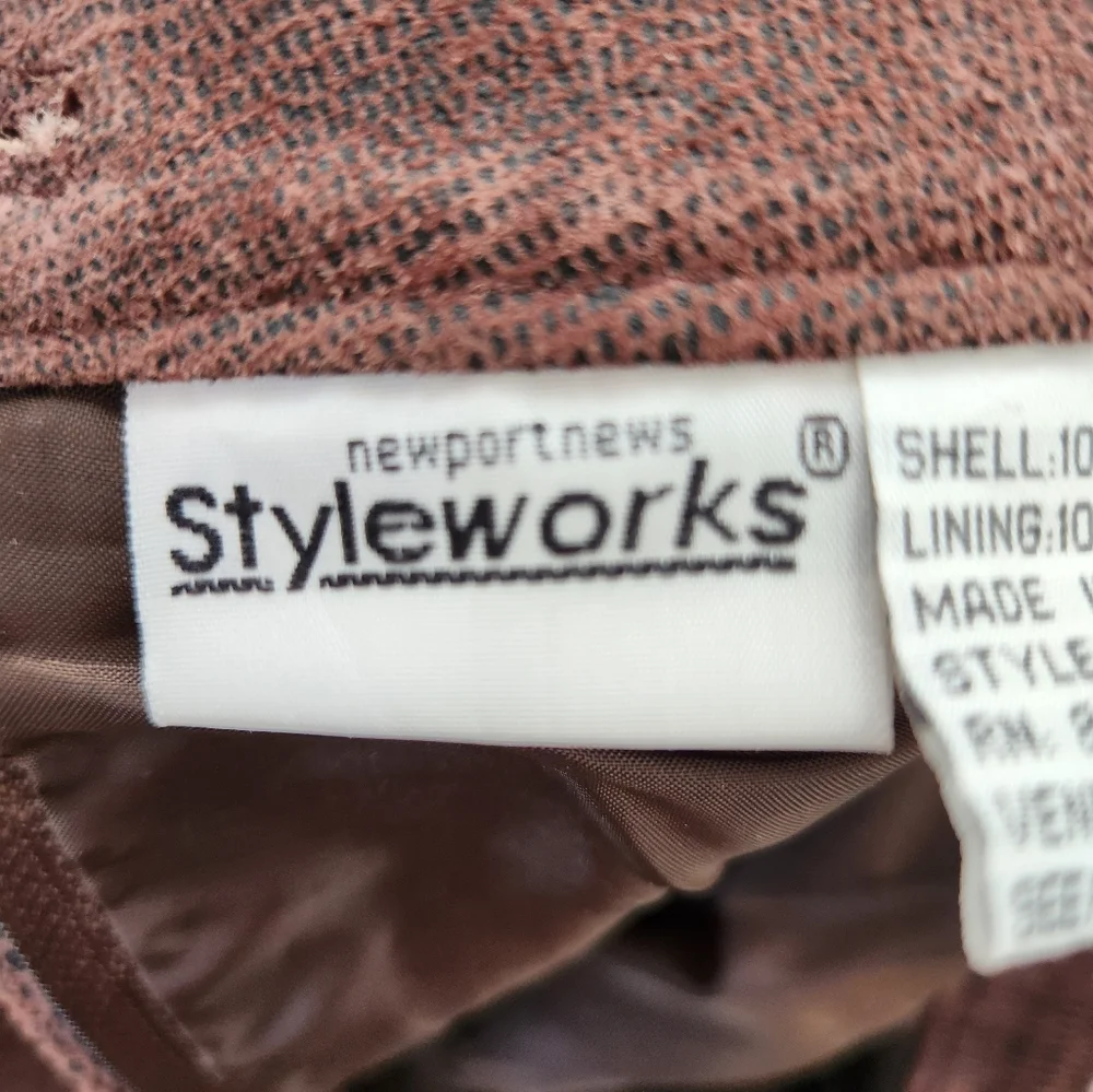COPY - Snakeskin look leather skirt w slit size 18 - Picture 2 of 10